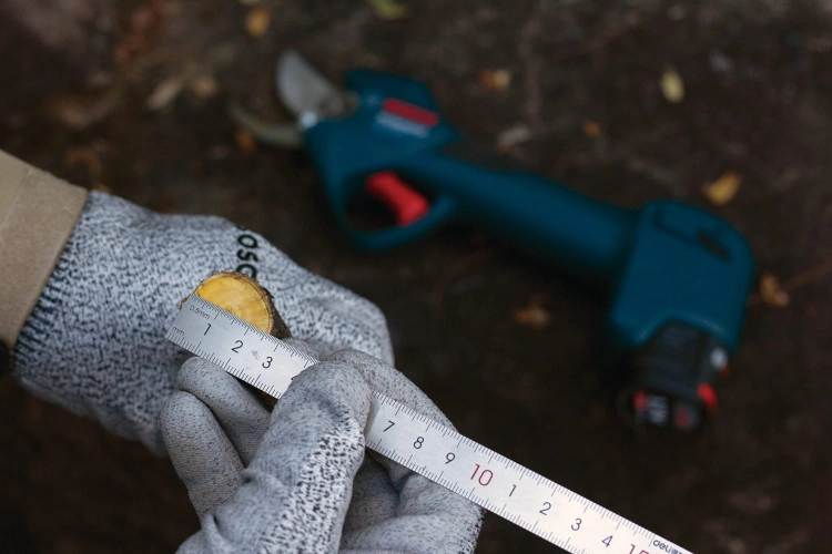 Sekator akumulatorowy Pro Pruner