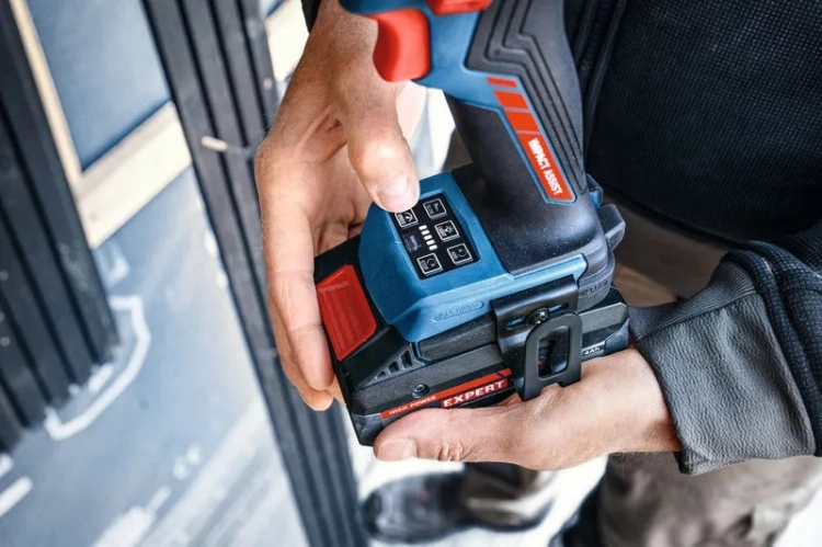 Akumulatorowy klucz udarowy Bosch EXDR18V-230