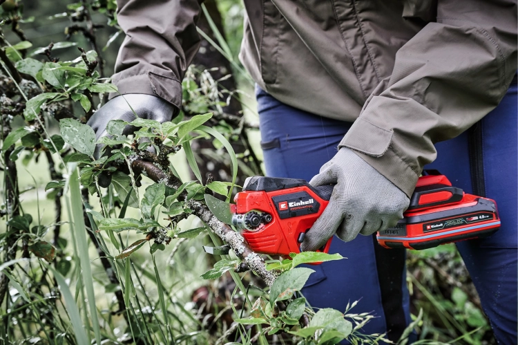 Akumulatorowe Nożyce do gałęzi na wysięgniku EINHELL GP-LS 18/28 Li T BL solo
