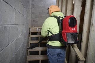 Odkurzacz plecakowy MILWAUKEE M18 FBPV2-0