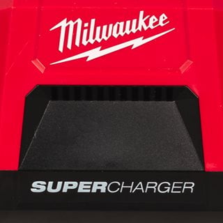 Ładowarka podwójna mobilna super szybka MILWAUKEE M18MDBSC