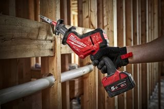 Płia szablasta akumulatorowa MILWAUKEE M18FHZ-0