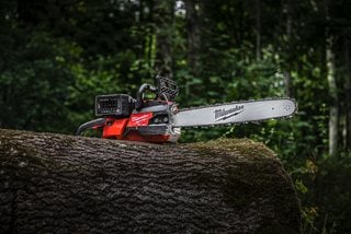 Pilarka łańcuchowa akumulatorowa MILWAUKEE M18F2CHS50-0 2x18V 50cm