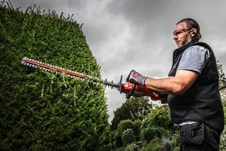 Nożyce do żywopłotu akumulatorowe MILWAUKEE M18FHET60G2-0 60cm
