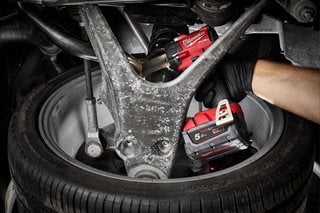 Klucz udarowy akumulatorowy 1/2" MILWAUKEE M18FIW2P12-502X, 339Nm
