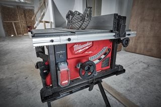 Pilarka stołowa tarczowa akumulatorowa MILWAUKEE M18FTS210-0