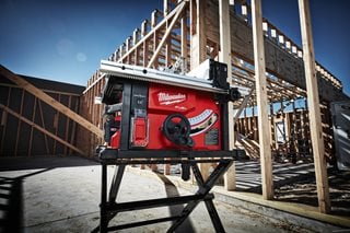Pilarka stołowa tarczowa akumulatorowa MILWAUKEE M18FTS210-0