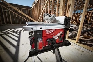 Pilarka stołowa tarczowa akumulatorowa MILWAUKEE M18FTS210-0