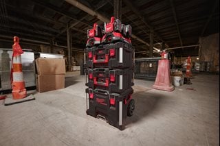 Ładowarka MILWAUKEE M18PC6 6 portowa