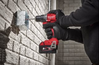 Wiertarko-wkrętarka udarowa MILWAUKEE M18BLPDRC-422C