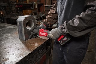 Szlifierka prosta akumulatorowa MILWAUKEE M18FDGRB-0X
