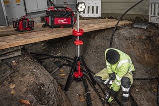Lampa akumulatorowa MILWAUKEE M18SAL2-0 2800/ 1300/ 860lm