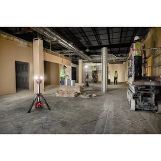 Lampa akumulatorowa MILWAUKEE M18HOSALC-0