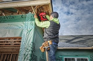 Zszywacz akumulatorowy MILWAUKEE M18FNCS18GS-0X