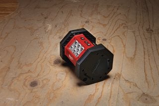 Latarka akumulatorowa MILWAUKEE M18AL-0 1500lm