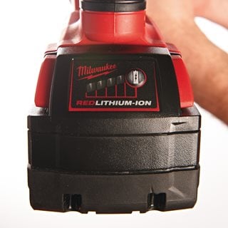Piła szablasta akumulatorowa MILWAUKEE M18BSX-402C