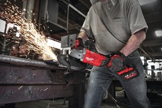 Szlifierka kątowa akumulatorowa MILWAUKEE M18FLAG230XPDB-0C