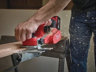Strug akumulatorowy MILWAUKEE M18BP-0