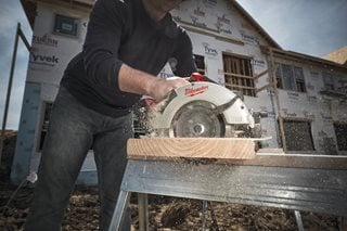 Pilarka tarczowa akumulatorowa MILWAUKEE M18BLCS66-0X