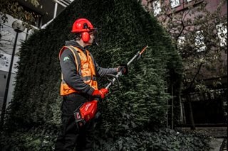 Nożyce do żywopłotu akumulatorowe MILWAUKEE M18FOPH-HTA QUIK-LOK