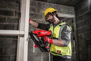 Gwoździarka akumulatorowa MILWAUKEE M18FFN-502C IN2