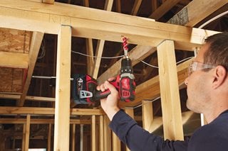 Wiertarko-wkrętarka udarowa MILWAUKEE M18BDD-0