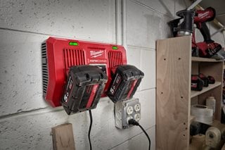 Ładowarka MILWAUKEE M18DFC 2-portowa
