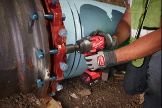 Akumulatorowy klucz udarowy 1/2" MILWAUKEE M18 FHIW2P12-0X