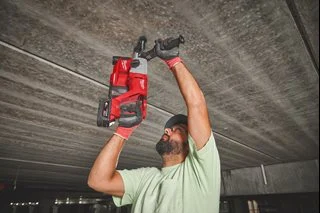 Akumulatorowa młotowiertarka SDS-plus MILWAUKEE M18 BLHACD26-0