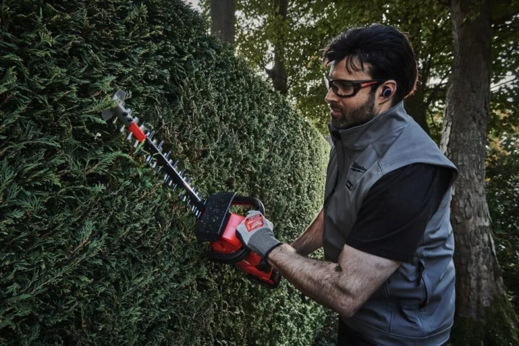 Nożyce do żywopłotu akumulatorowe MILWAUKEE M18FHET45-0 45cm