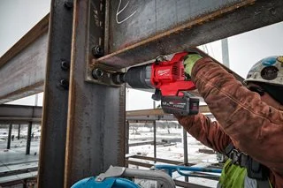 Akumulatorowy klucz udarowy 1" MILWAUKEE M18 ONEFHIWF1DS-121C