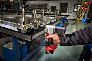 Nitownica 12V MILWAUKEE M12 BPRT-201X 2Ah