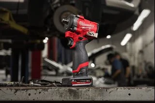 Klucz udarowy 1/2" 12V MILWAUKEE M12 FCIWP12G3-0