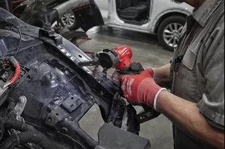 Pilnik taśmowy 10mm 12V MILWAUKEE M12 FBFL10-0