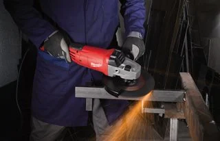 Szlifierka kątowa MILWAUKEE AG22-230 DMS 2200W