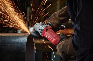Szlifierka kątowa MILWAUKEE AGV13-125XSPDE 1250W
