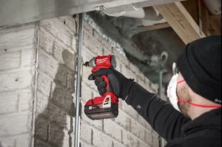 Akumulatorowy klucz udarowy 18V MILWAUKEE M18 BLIDR-0X