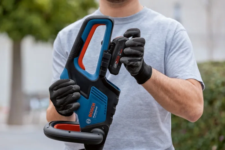 Nożyce do żywopłotu akumulatorowe Bosch GHE18V-60